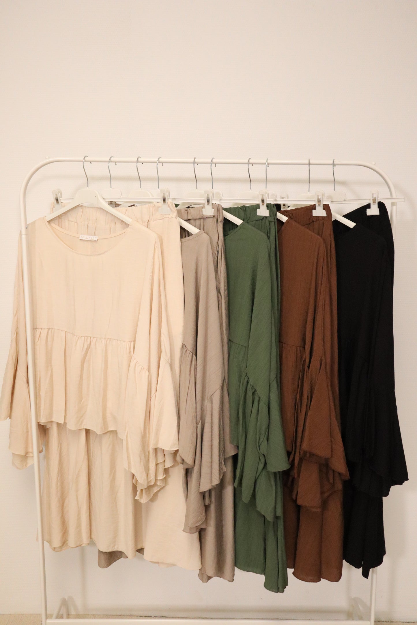 Zweiteiler mit Volants