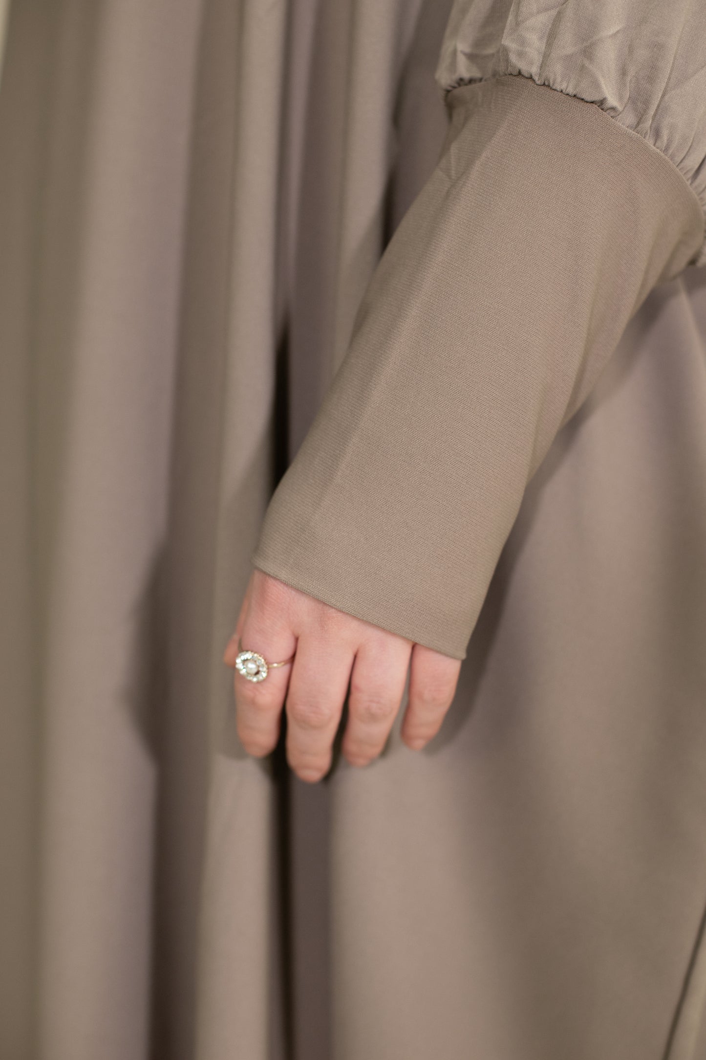 Gebetskleid Niya Sandstone