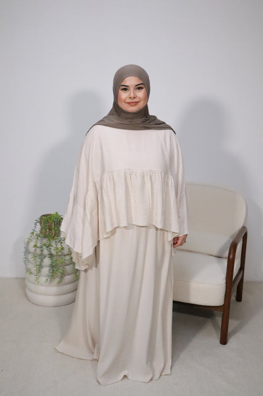 Zweiteiler mit Volants